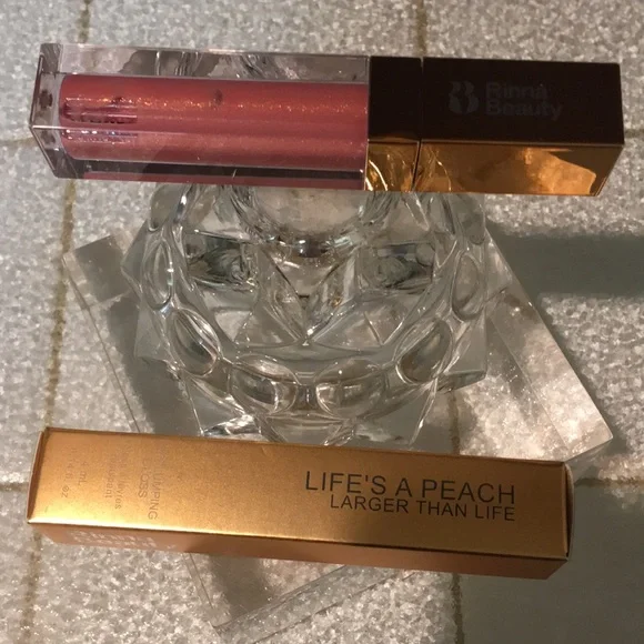 NWT “Rinna Beauty”Plumping Lip Gloss - Picture 4 of 5